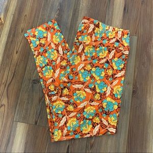 🌷 3/$20: LulaRoe Tall & Curvy Floral Leggings